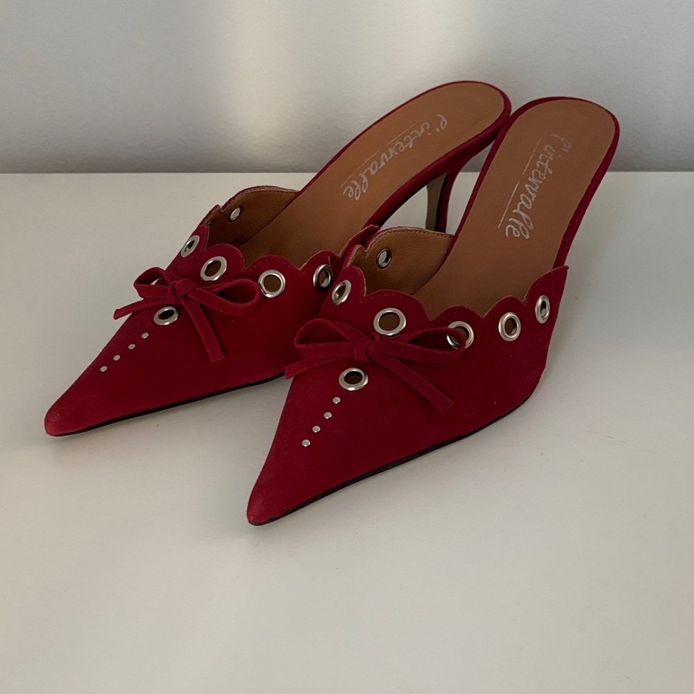 L’intervalle red Melba suede Mules